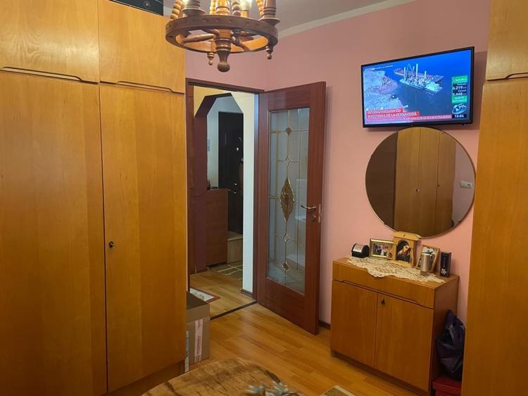 Apartament cu 2 camere decomandat, mobilat în Hotvon