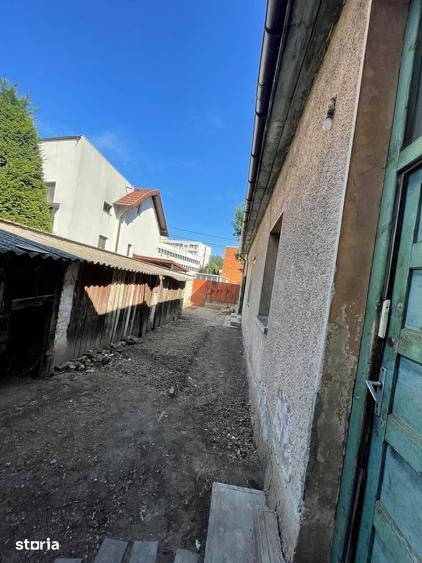 Casă cu 3 camere cu Teren 174 Mp în Central