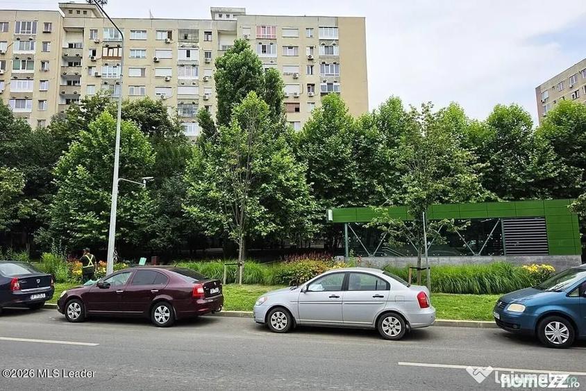 Apartament cu 4 camere semidecomandat în Drumul Taberei