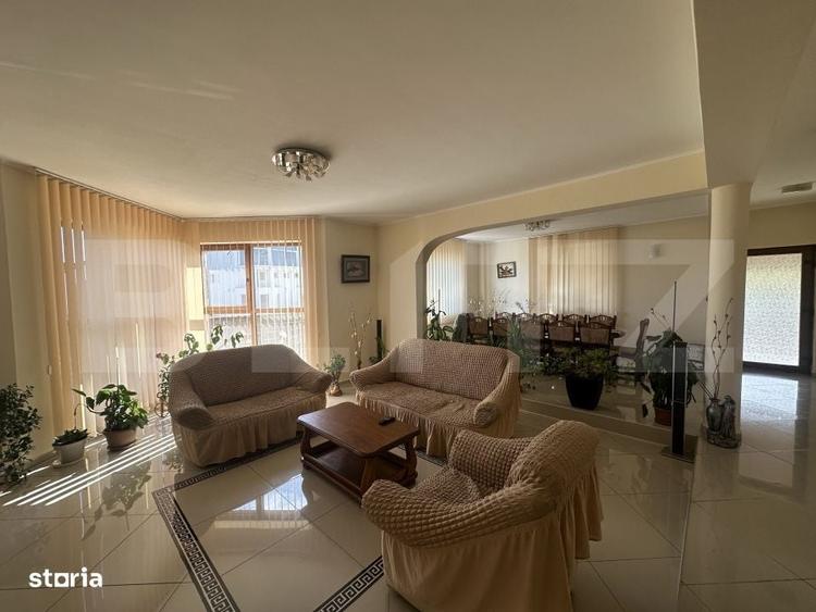 Casă cu 4 camere în Central