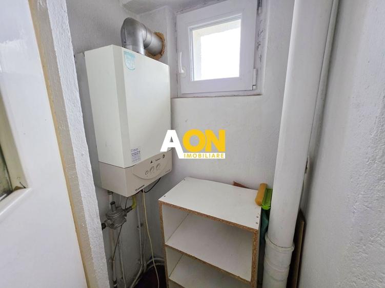 Garsonieră decomandată, mobilată în Cetate