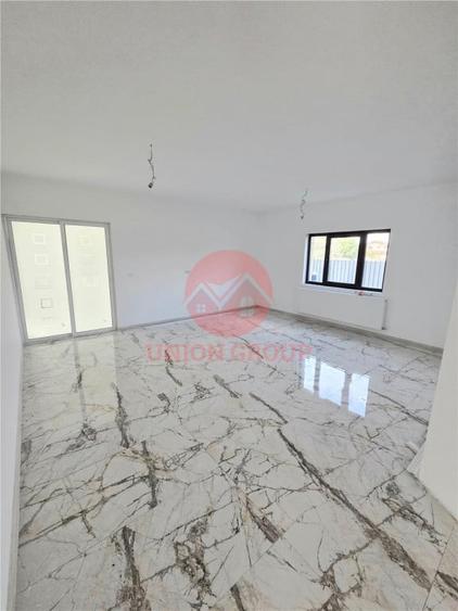 Casă cu 3 camere cu Teren 411 Mp în Valu lui Traian