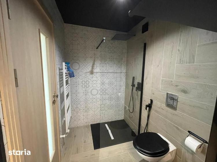Apartament cu 4 camere decomandat în Central