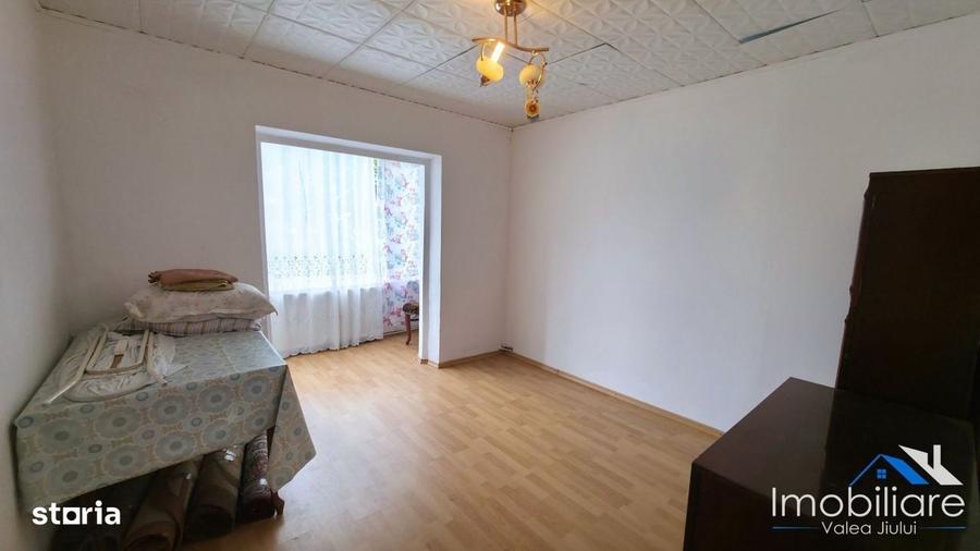 Apartament 3 camere, Vulcan, Str. Pinului, Etaj 2, 63 mp, 2 balcoane - 8