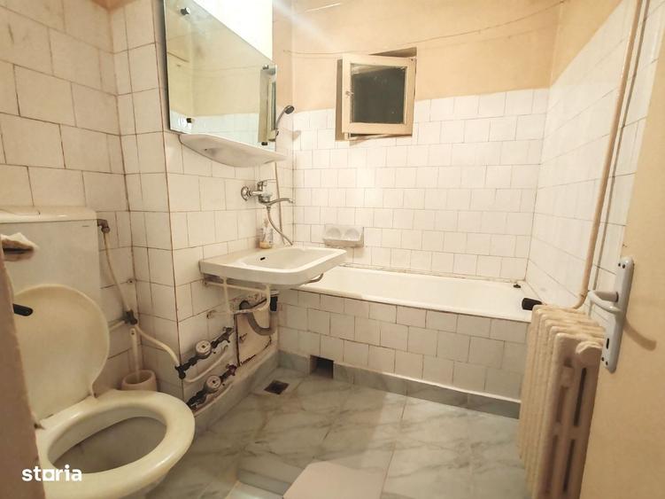 Apartament cu 2 camere semidecomandat în Calea București