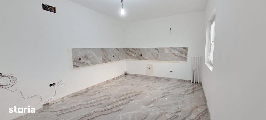 Casă cu 4 camere cu Teren 500 Mp în Dragomirești-Vale