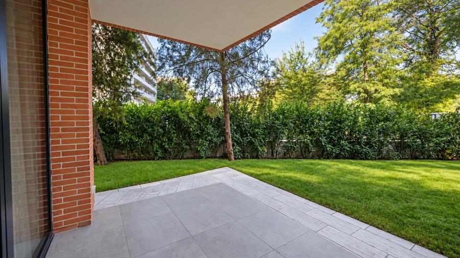 Apartament cu 3 camere în Iancu Nicolae