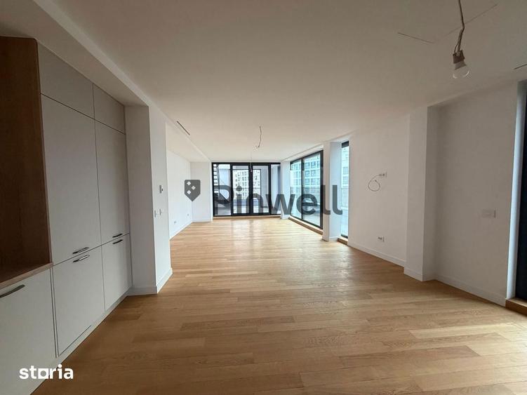 Apartament cu 4 camere, mobilat în Central