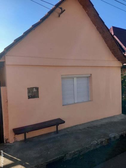 Casă cu Teren 666 Mp în Aita Medie