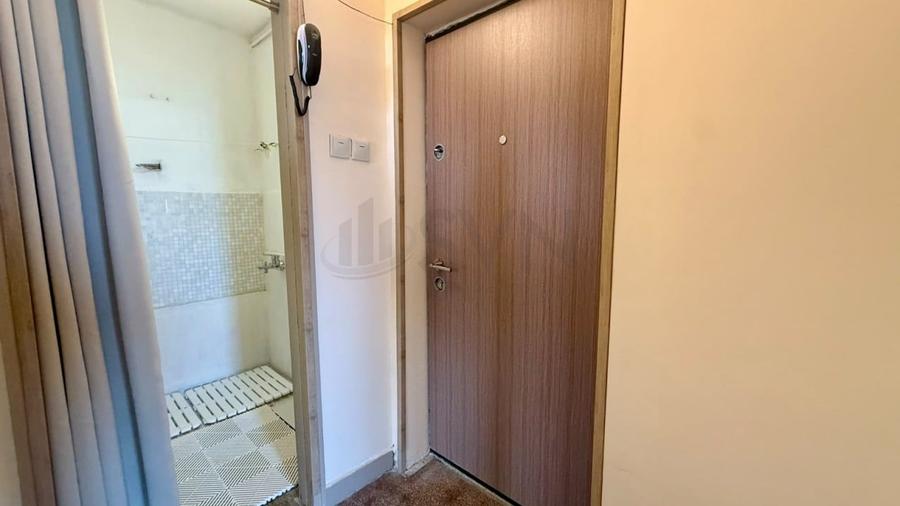 Apartament cu 2 camere decomandat în P-ța Romană