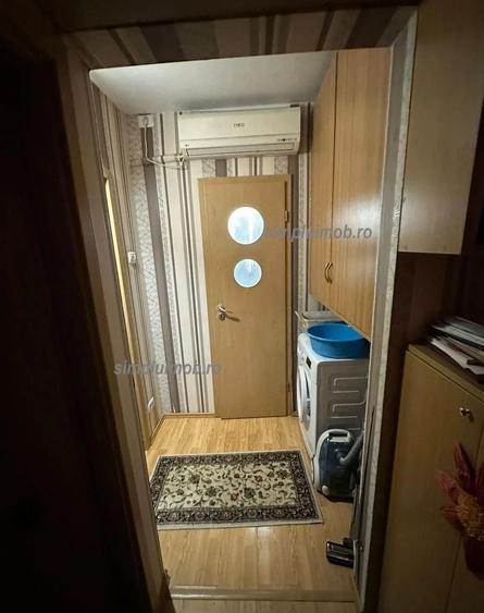 Apartament cu 4 camere decomandat, mobilat în Titan
