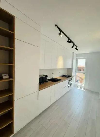 Apartament cu 2 camere decomandat în Calea București