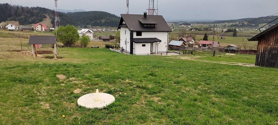 Casă cu 5 camere cu Teren 5800 Mp în Podu Coșnei
