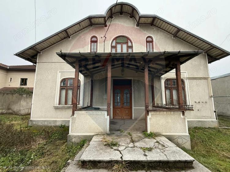 Casă cu 7 camere cu Teren 1269 Mp în Cantacuzino