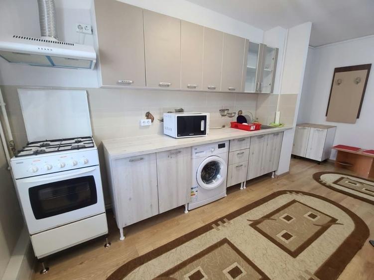 Apartament cu 2 camere decomandat în Zorilor
