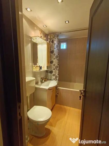 Apartament cu 2 camere decomandat în Ultracentral