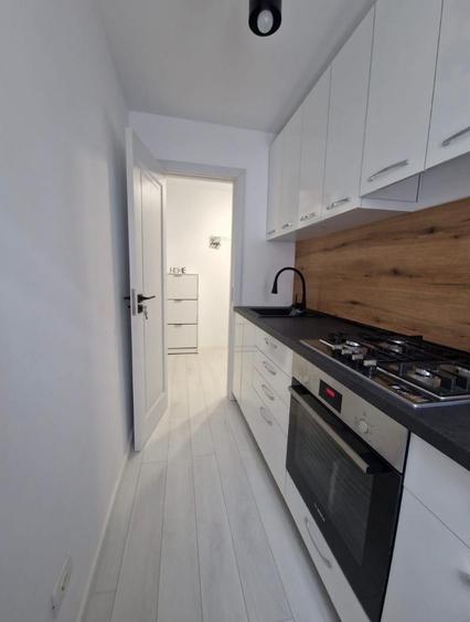 Apartament cu 2 camere decomandat, mobilat în Tomis Nord