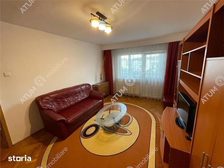 Apartament cu 4 camere decomandat, mobilat în Ștrand
