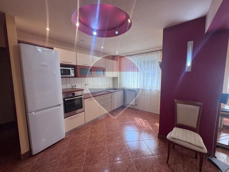 Apartament cu 3 camere decomandat, mobilat în Iosia-Nord