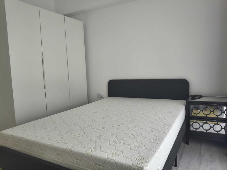 Apartament cu 2 camere decomandat în Sisești