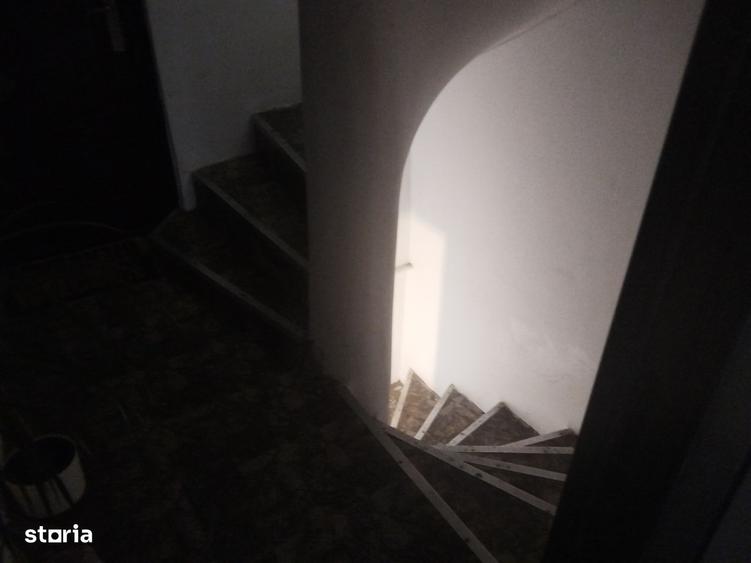 Garsonieră, mobilată în Titan
