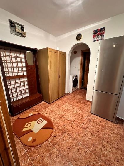 Apartament cu 2 camere decomandat, mobilat în Canta
