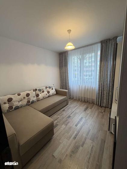 Apartament cu 4 camere în Rahova