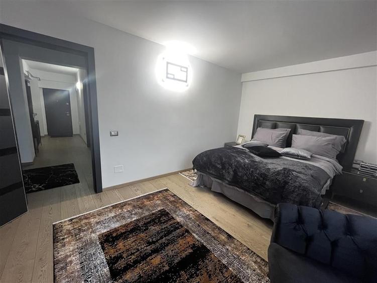 Apartament cu 4 camere decomandat, mobilat în Eminescu