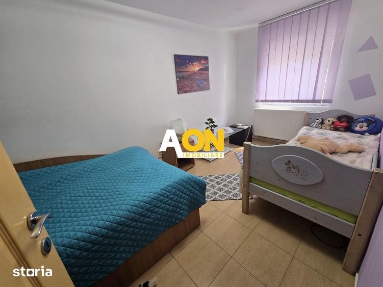 Apartament cu 3 camere decomandat în Cetate