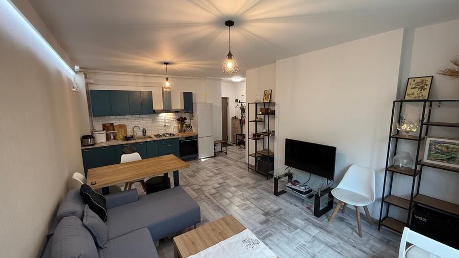 Apartament cu 2 camere decomandat, mobilat în Florești