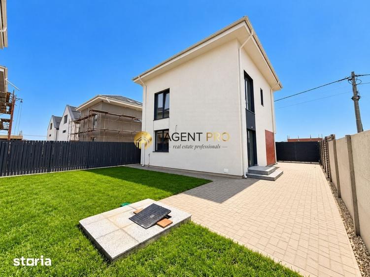 Casă cu 4 camere cu Teren 230 Mp în Central