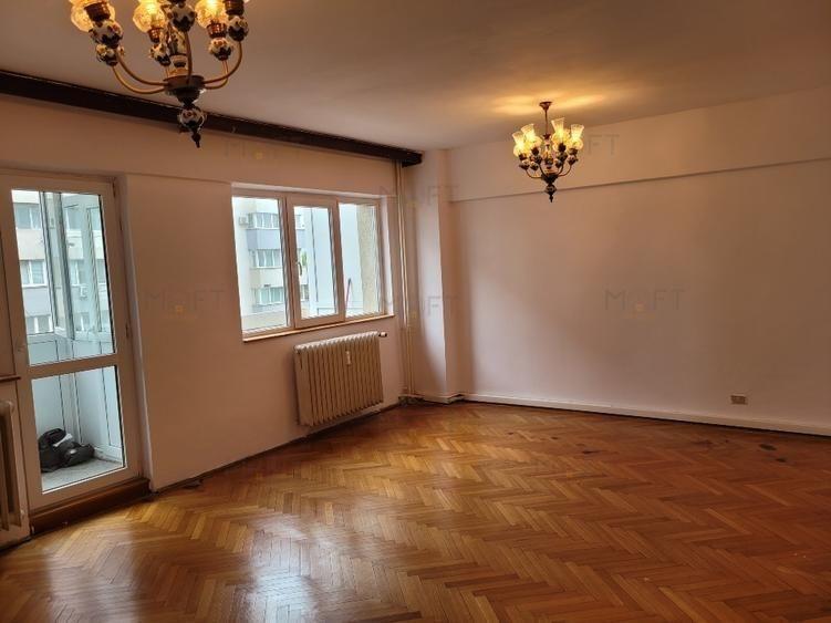 Apartament cu 3 camere decomandat în Dorobanți