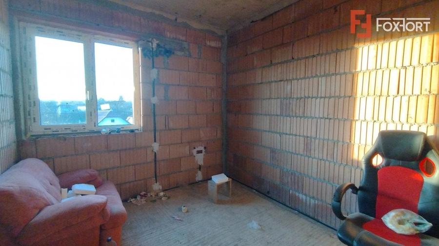 Casă individuală cu 4 camere cu Teren 531 Mp în Giarmata