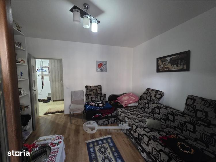 Garsonieră decomandată în Valea Lupului