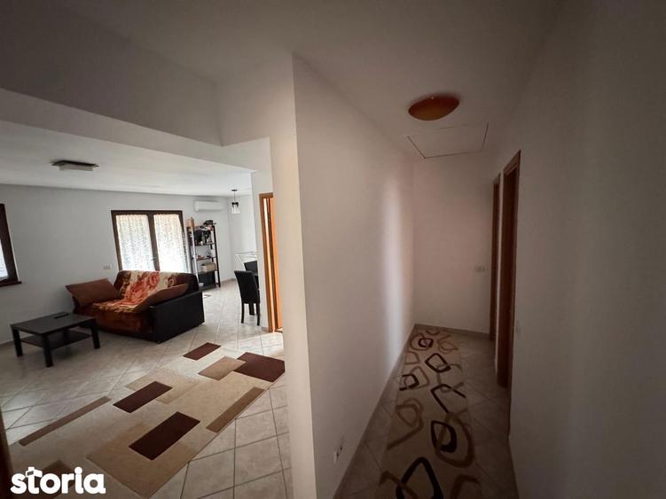 Casă cu 6 camere cu Teren 360 Mp în Chiajna