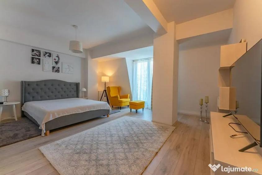 Apartament cu 3 camere decomandat în Central