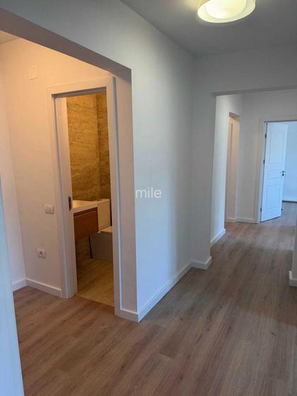 Inchiriere 3 cam decomandat Horezu Ultracentral - NOU renovat