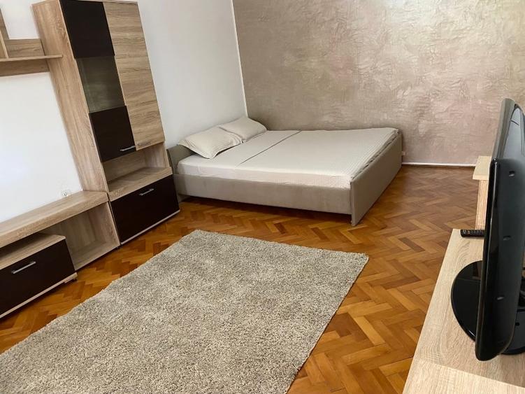 Apartament cu 2 camere decomandat, mobilat în Tomis Nord