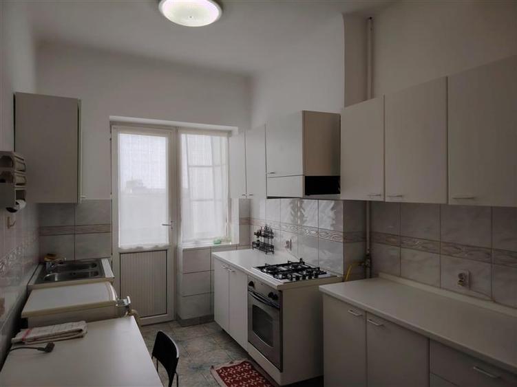 Apartament cu 2 camere decomandat în Ultracentral