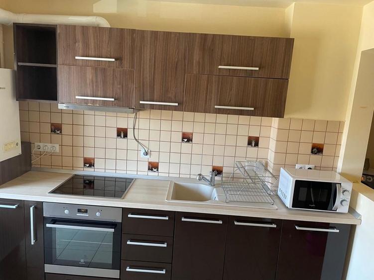 Apartament cu 2 camere decomandat în Carpați 2
