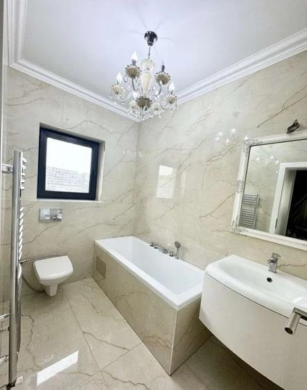 Apartament cu 3 camere decomandat, mobilat în Mazepa 2