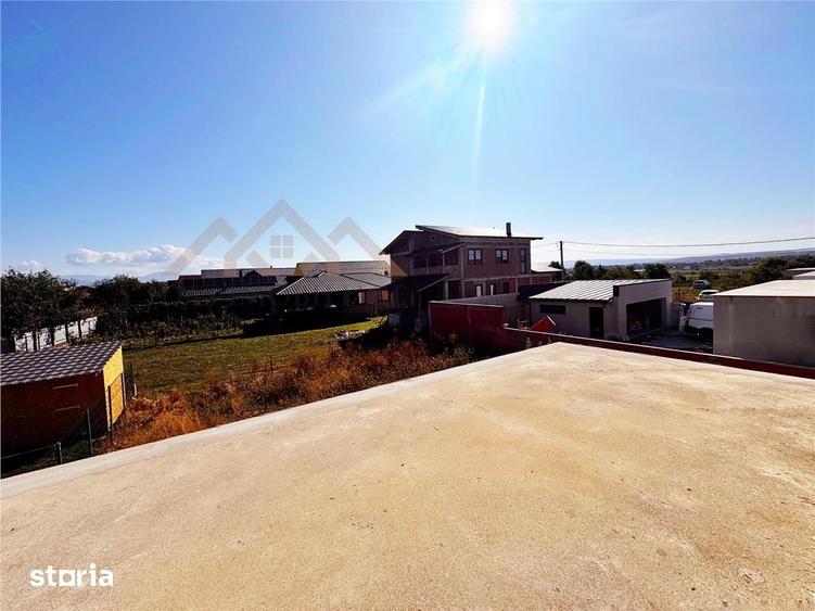 Casă cu 6 camere cu Teren 460 Mp în Recea