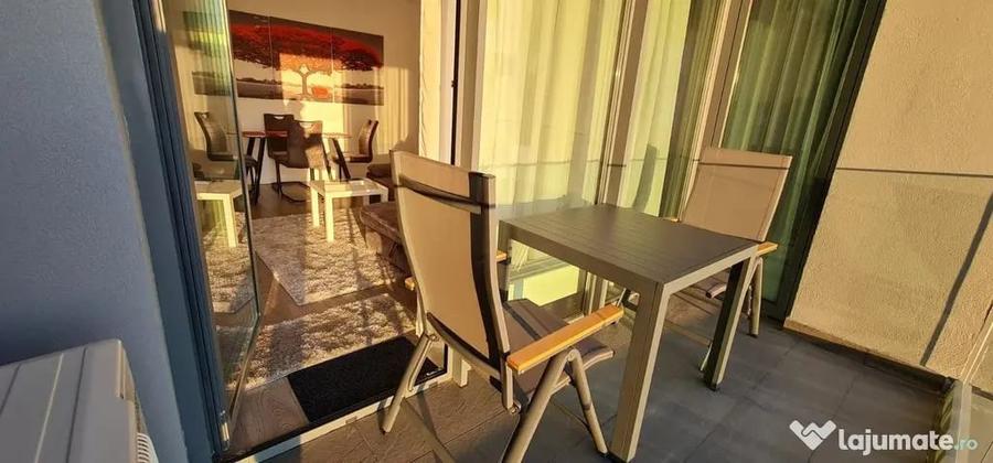Apartament cu 3 camere decomandat în Aviației