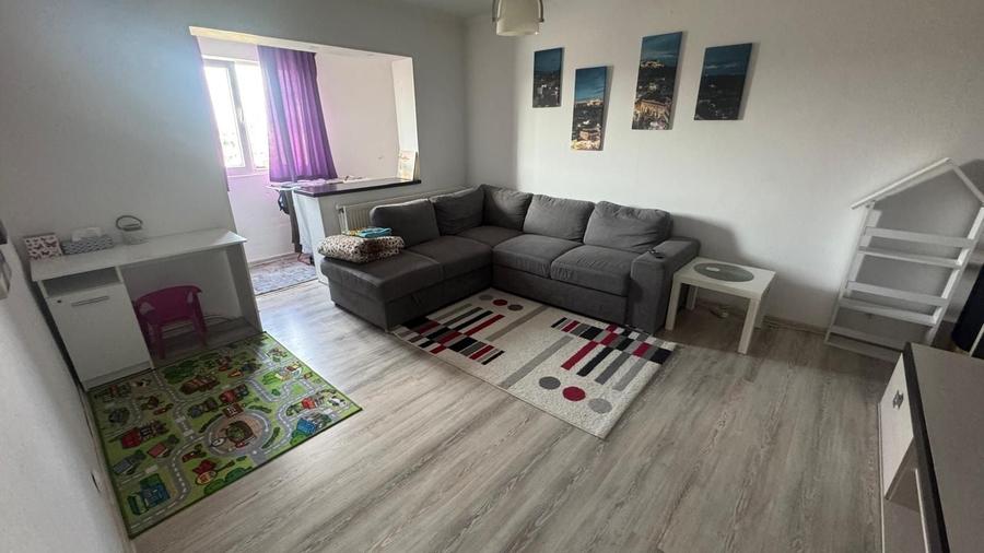 Apartament cu 2 camere decomandat în Sărata