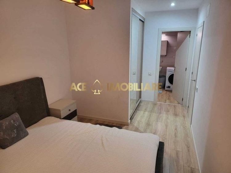 Apartament cu 2 camere decomandat, mobilat în Costin Georgian