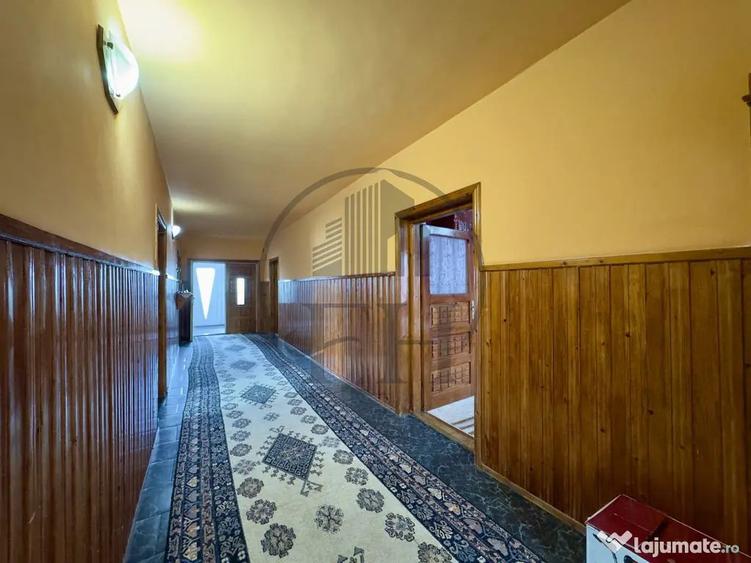 Casă cu 4 camere cu Canalizare în Corbu
