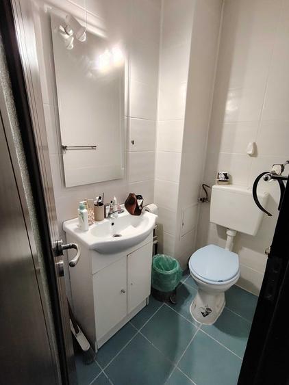Apartament cu 2 camere decomandat în Exterior Vest