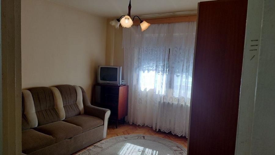 Garsonieră decomandată în UTA