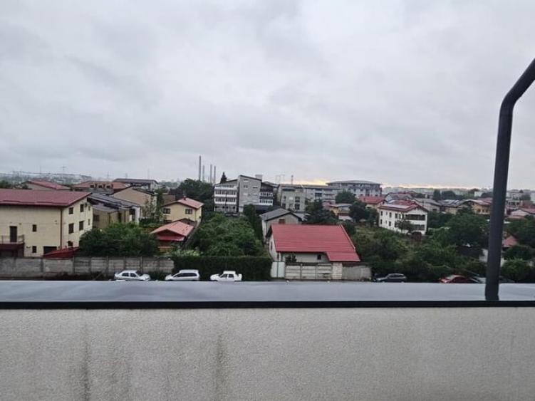 Apartament cu 2 camere semidecomandat în 1 Decembrie 1918