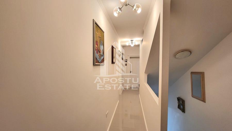 Duplex cu 6 camere cu Teren 350 Mp în Ghiroda
